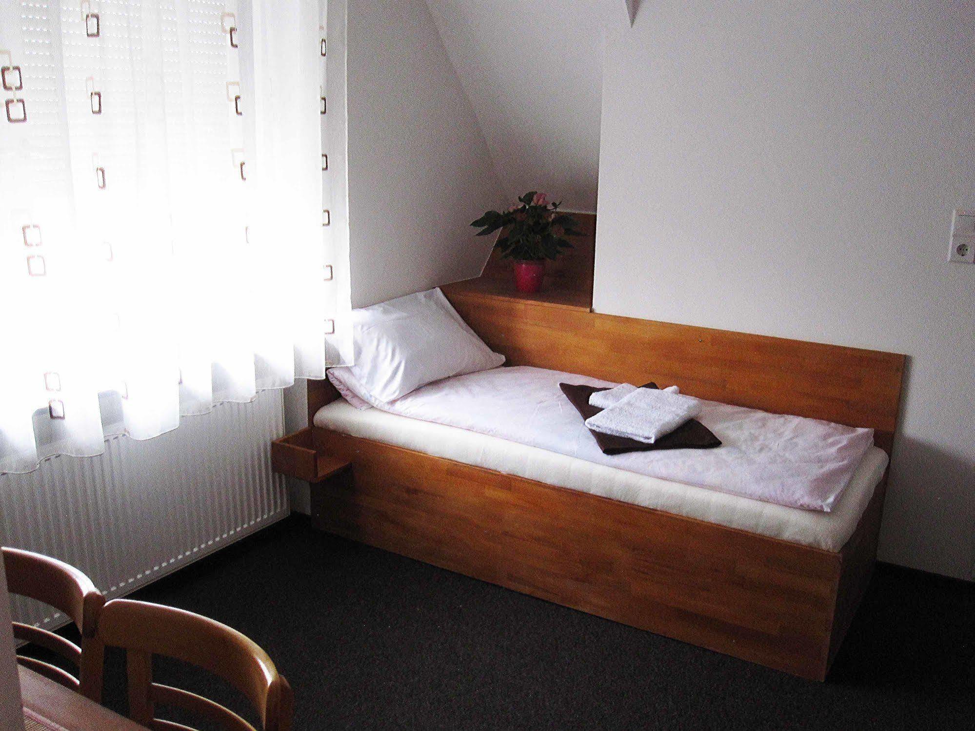Pension Rote Rosen Seesen Exterior foto